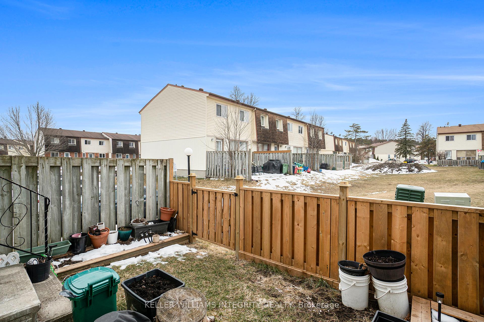 Photo 23 of Unit A, 85 Seyton Drive, Ottawa, Westcliffe Estates — HOMEH