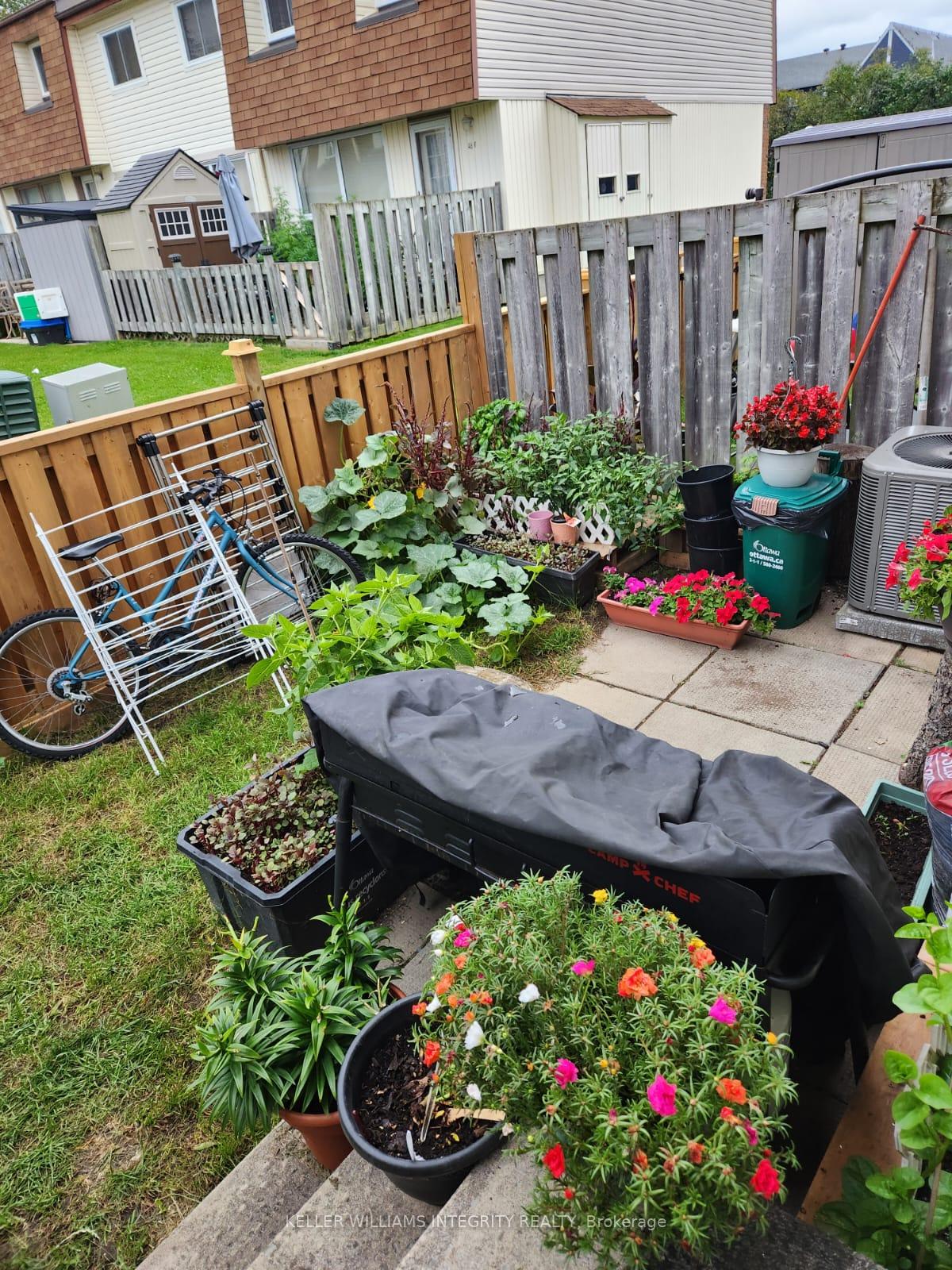 Photo 24 of Unit A, 85 Seyton Drive, Ottawa, Westcliffe Estates — HOMEH