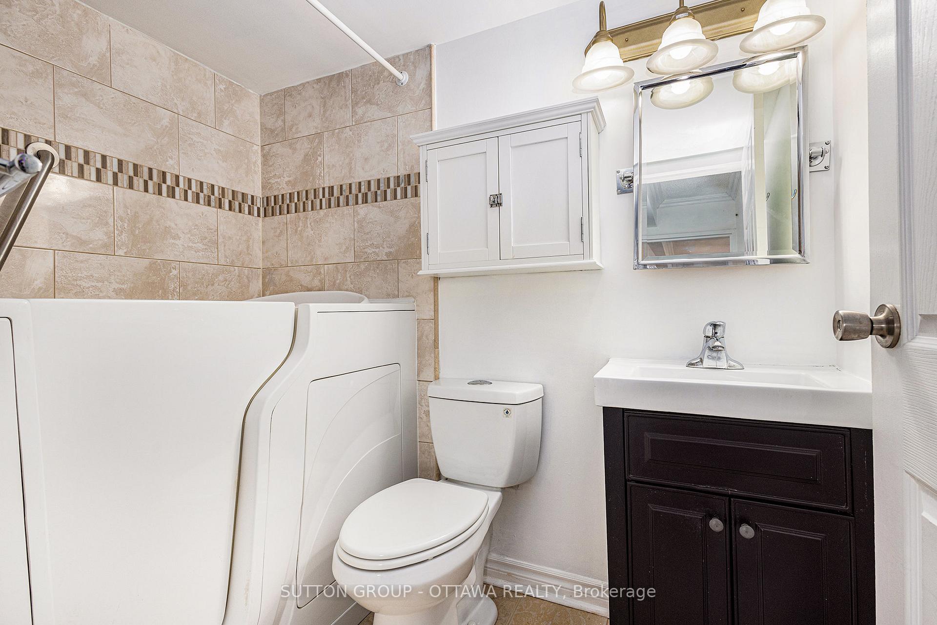 Photo 13 of Unit 601, 665 Bathgate Drive, Ottawa, Carson Meadows — HOMEH