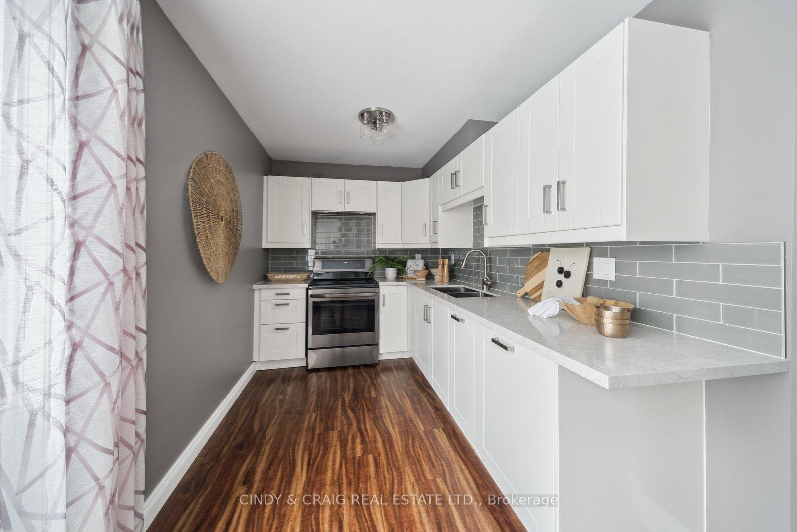 Photo 5 of Unit 38, 1133 Ritson Road, Oshawa, Centennial — HOMEH
