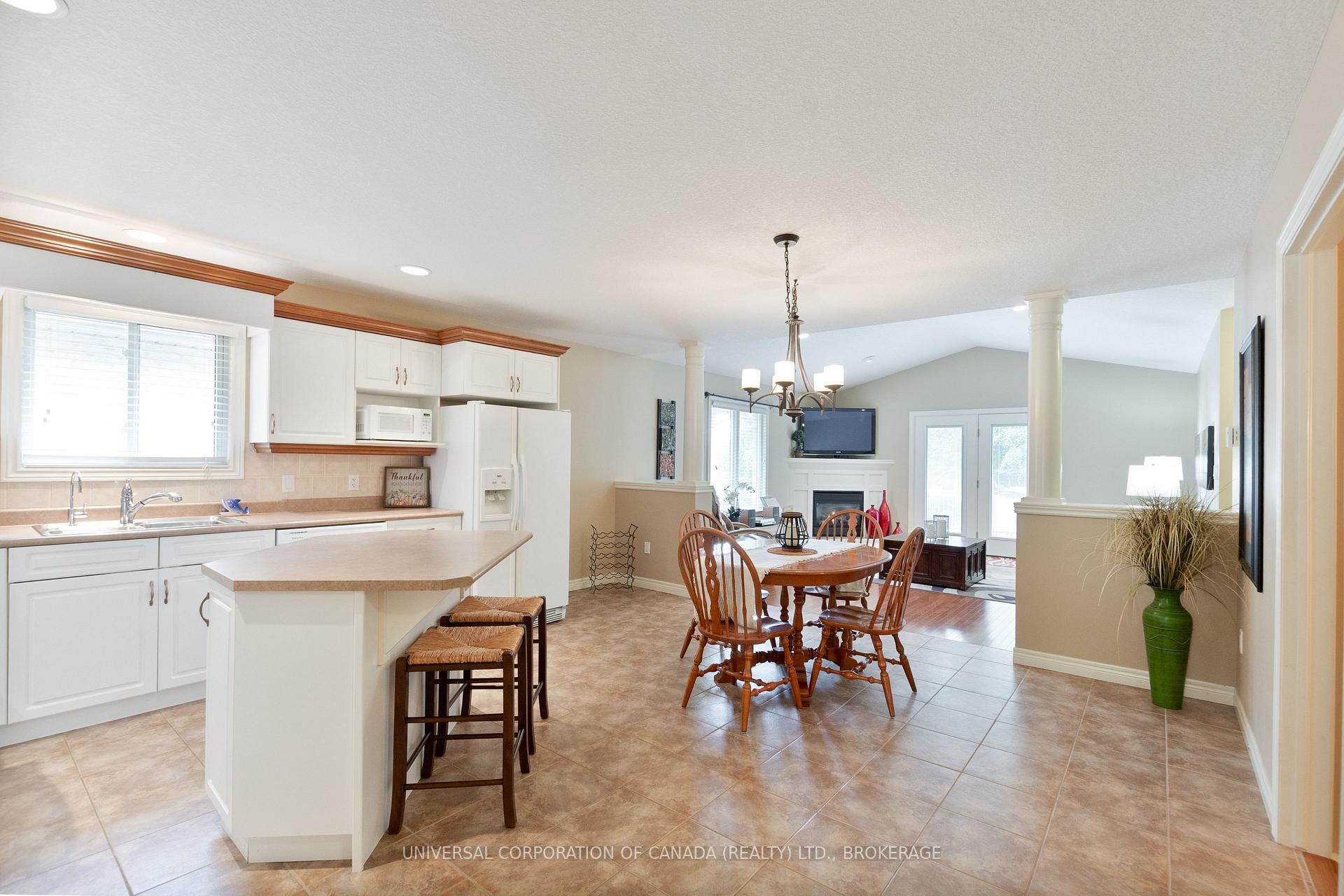 Photo 7 of Unit 2, 410 Burwell Road, St. Thomas — HOMEH