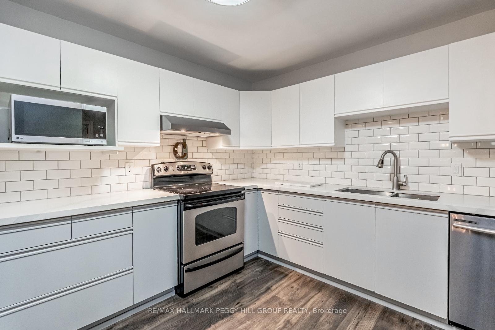 Photo 29 of Unit 303, 131 Clapperton Street, Barrie, Wellington — HOMEH