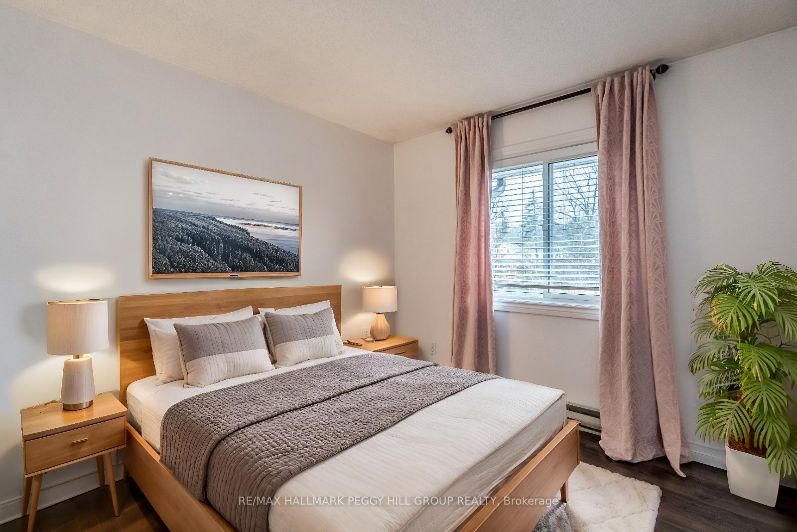 Photo 13 of Unit 303, 131 Clapperton Street, Barrie, Wellington — HOMEH