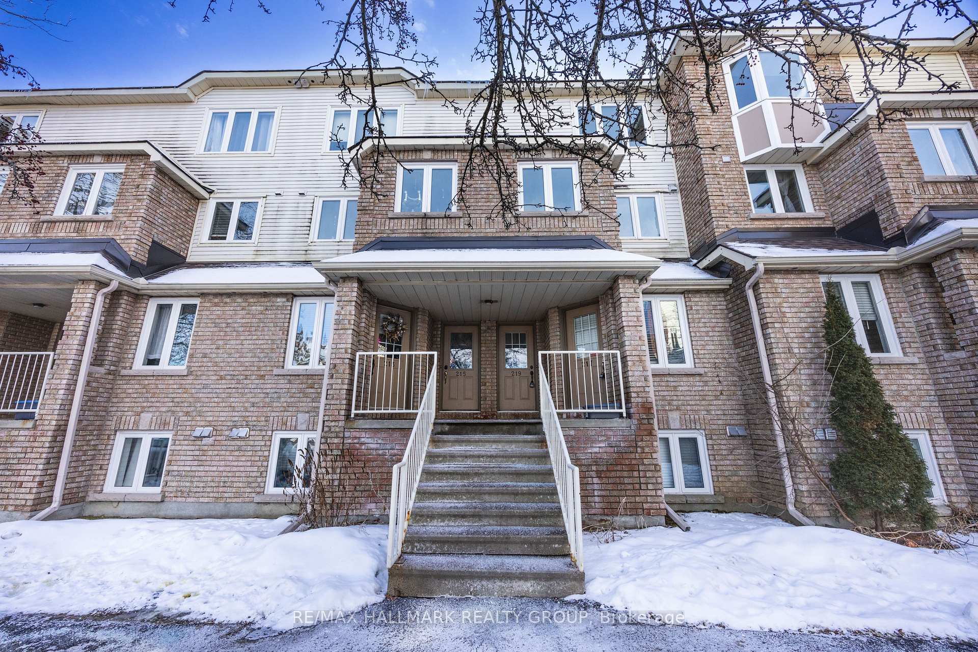 Photo 1 of Unit 34, 219 Briston Private, Ottawa, Hunt Club Park — HOMEH