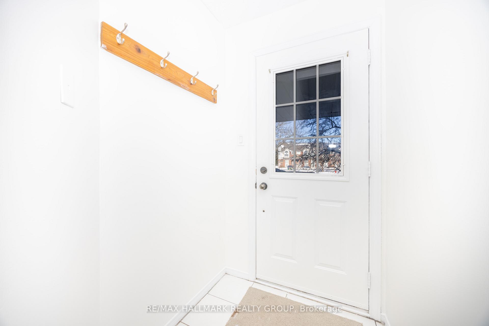 Photo 6 of Unit 34, 219 Briston Private, Ottawa, Hunt Club Park — HOMEH
