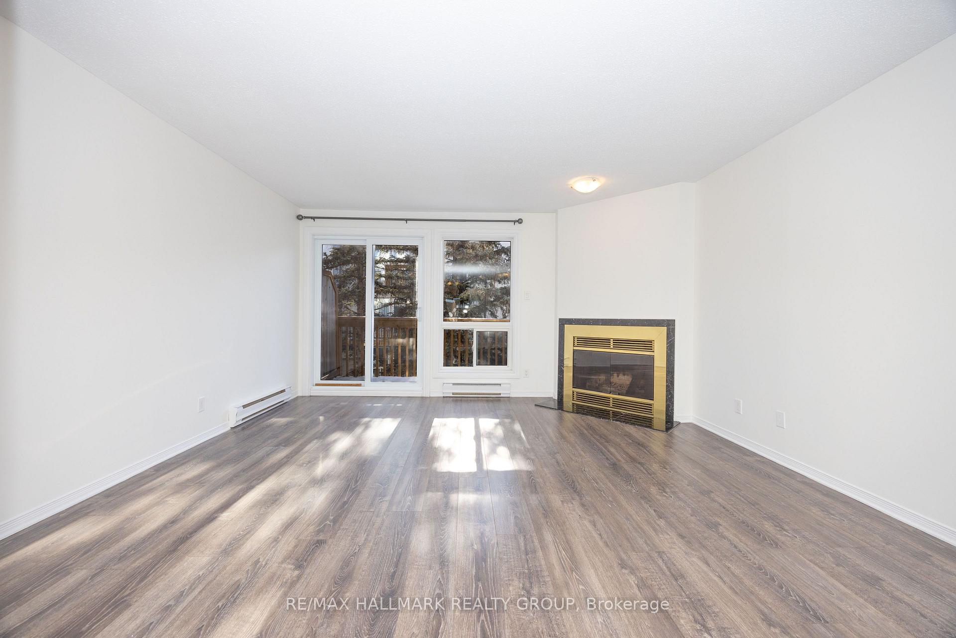 Photo 9 of Unit 34, 219 Briston Private, Ottawa, Hunt Club Park — HOMEH
