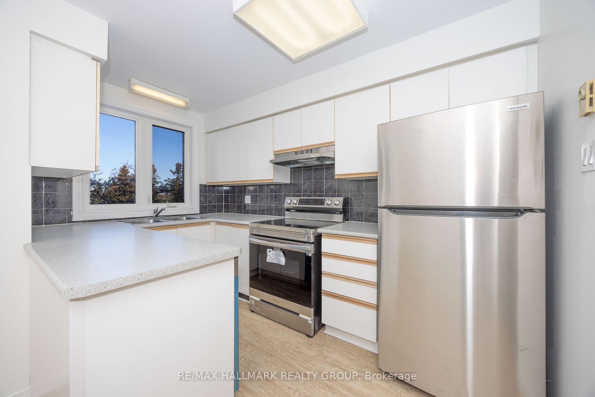 Photo 16 of Unit 34, 219 Briston Private, Ottawa, Hunt Club Park — HOMEH
