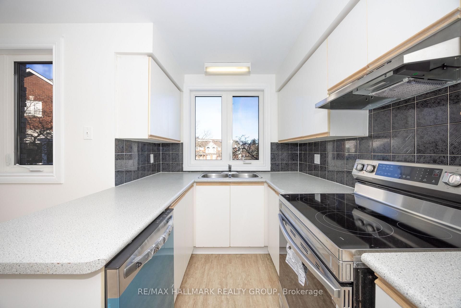Photo 17 of Unit 34, 219 Briston Private, Ottawa, Hunt Club Park — HOMEH