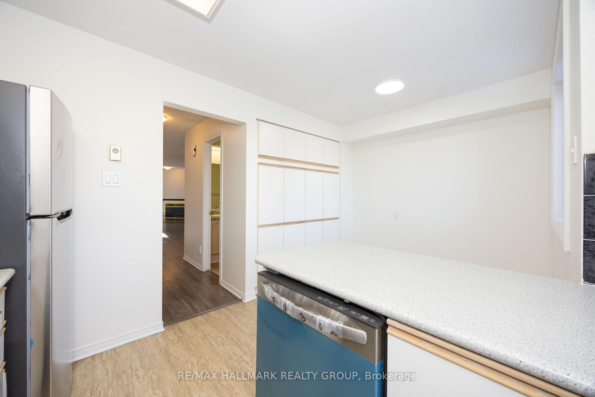 Photo 18 of Unit 34, 219 Briston Private, Ottawa, Hunt Club Park — HOMEH