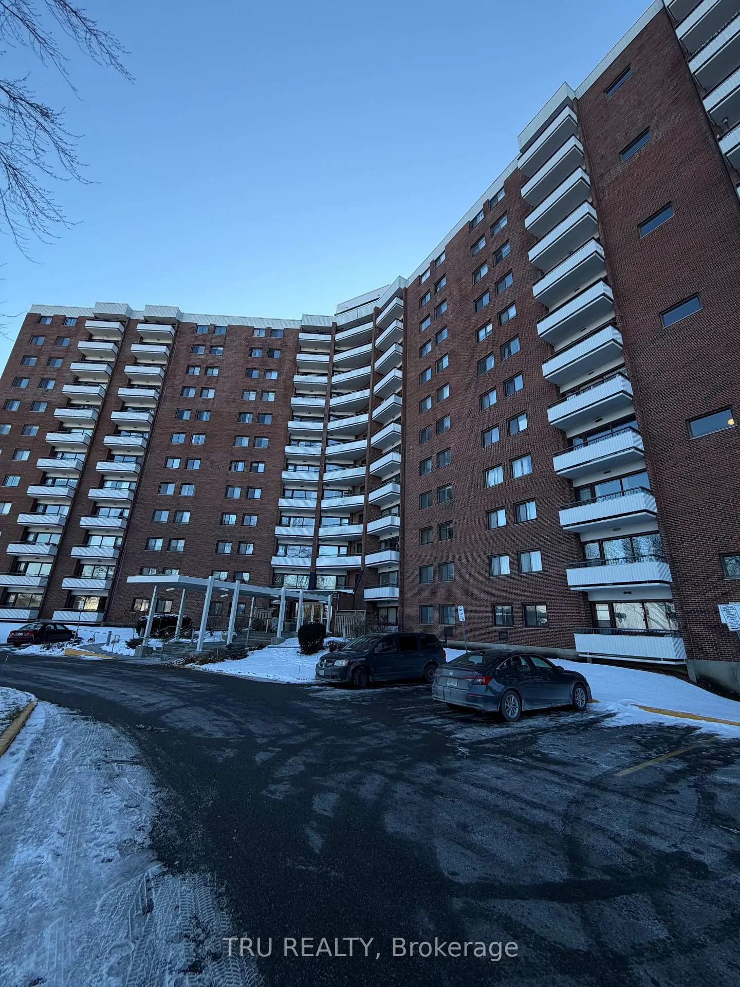 Photo 1 of Unit 209, 20 Chesterton Drive, Ottawa, Borden Farm/Stewart Farm/Carleton Heights/Parkwood Hills — HOMEH