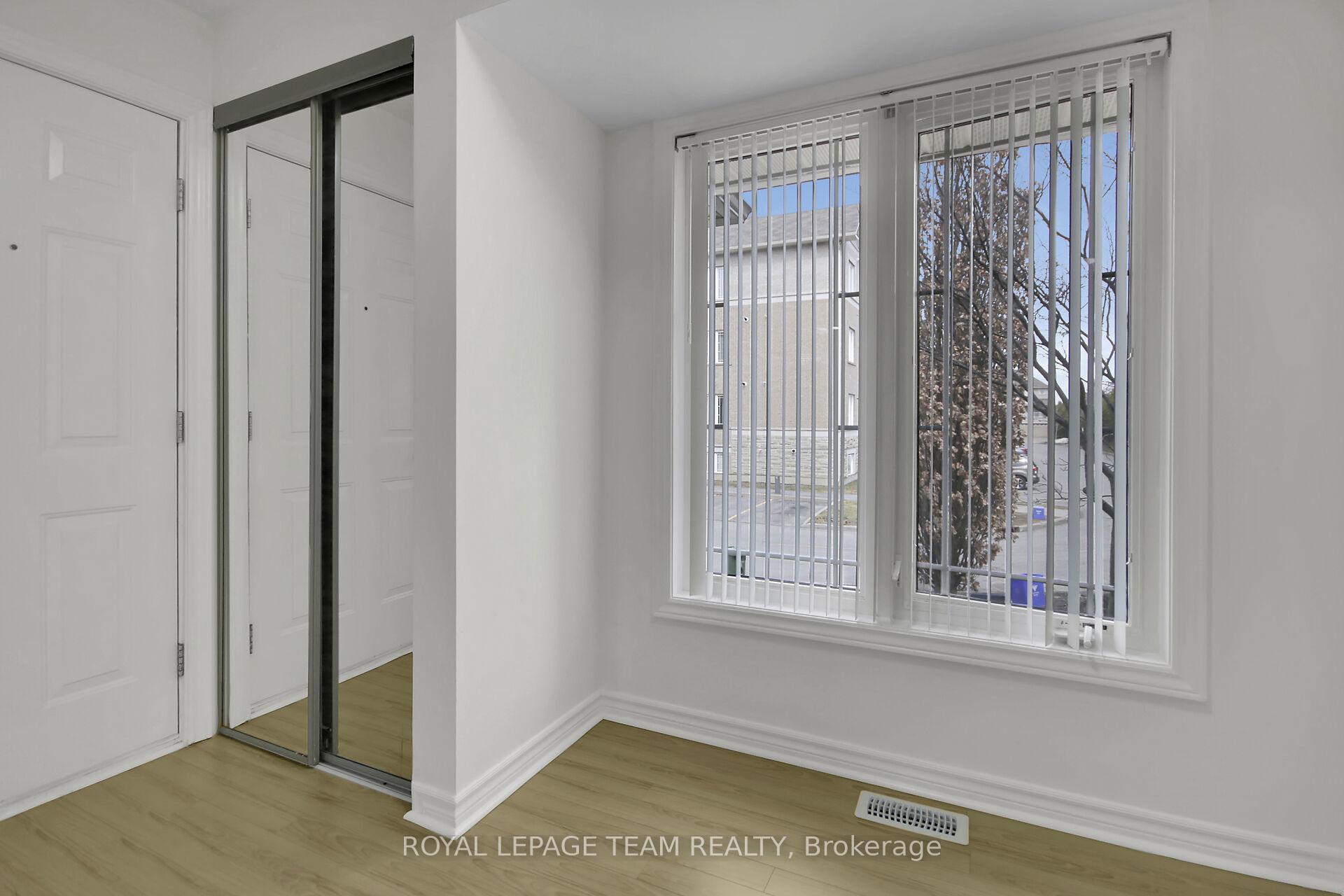 Photo 4 of Unit 15, 203 Paseo Private, Ottawa, Centrepointe — HOMEH