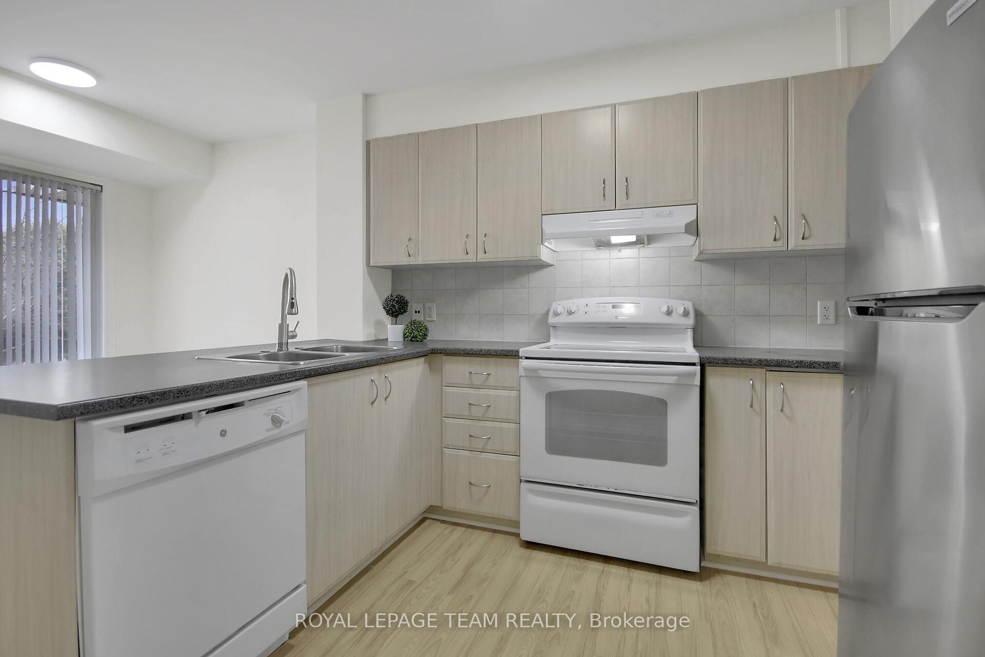 Photo 8 of Unit 15, 203 Paseo Private, Ottawa, Centrepointe — HOMEH