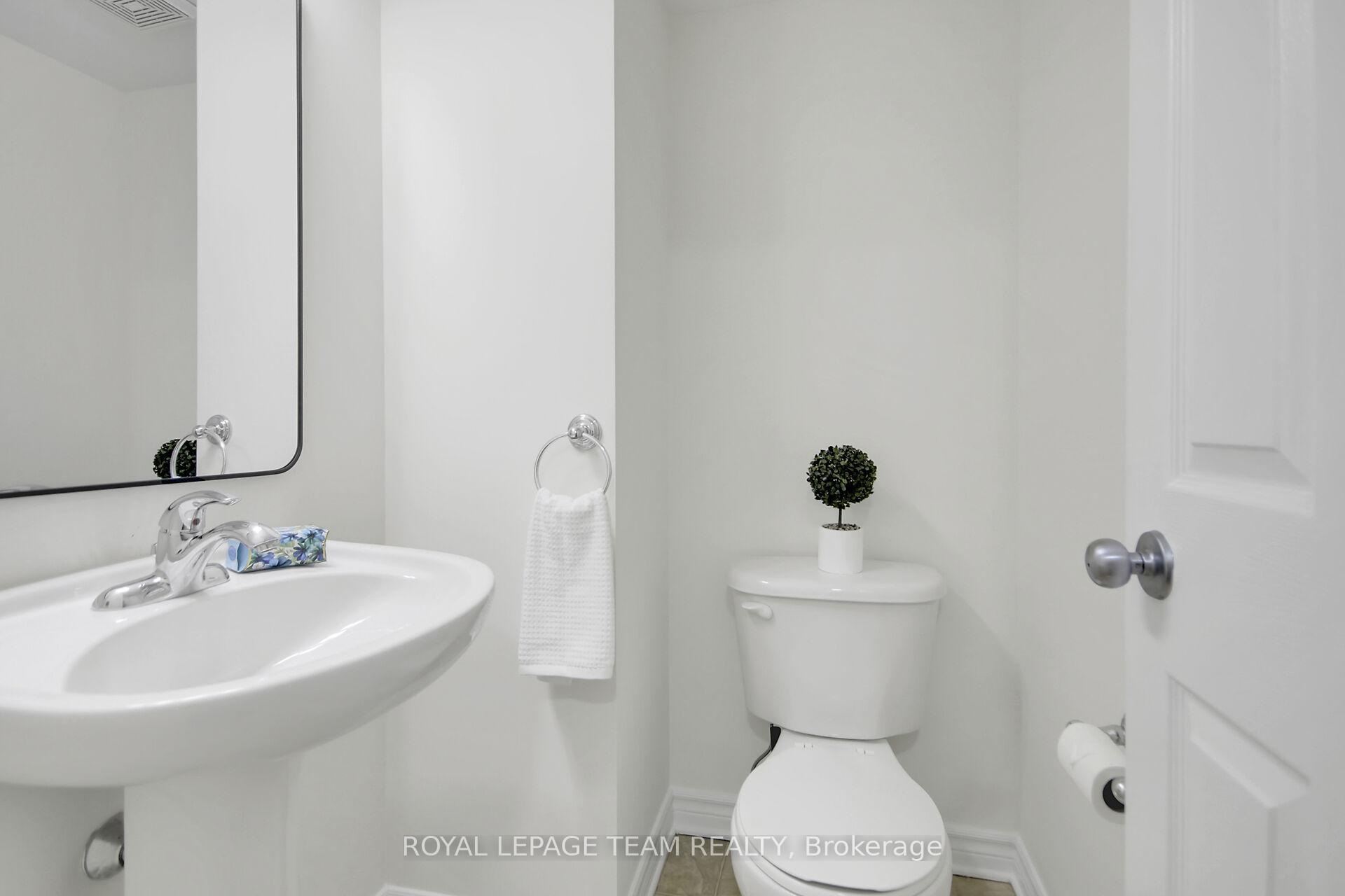 Photo 11 of Unit 15, 203 Paseo Private, Ottawa, Centrepointe — HOMEH