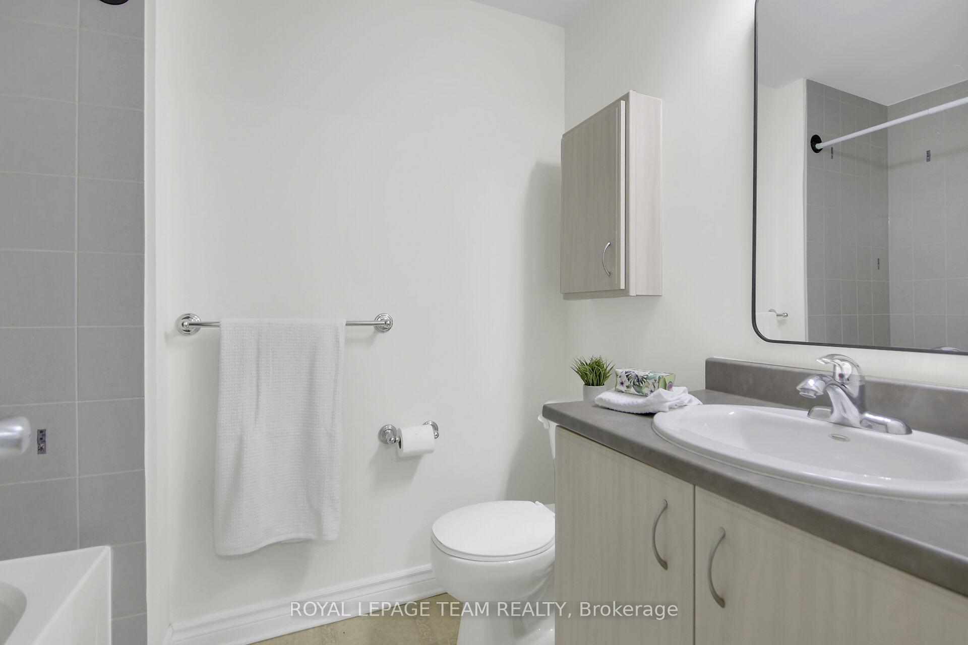 Photo 32 of Unit 15, 203 Paseo Private, Ottawa, Centrepointe — HOMEH