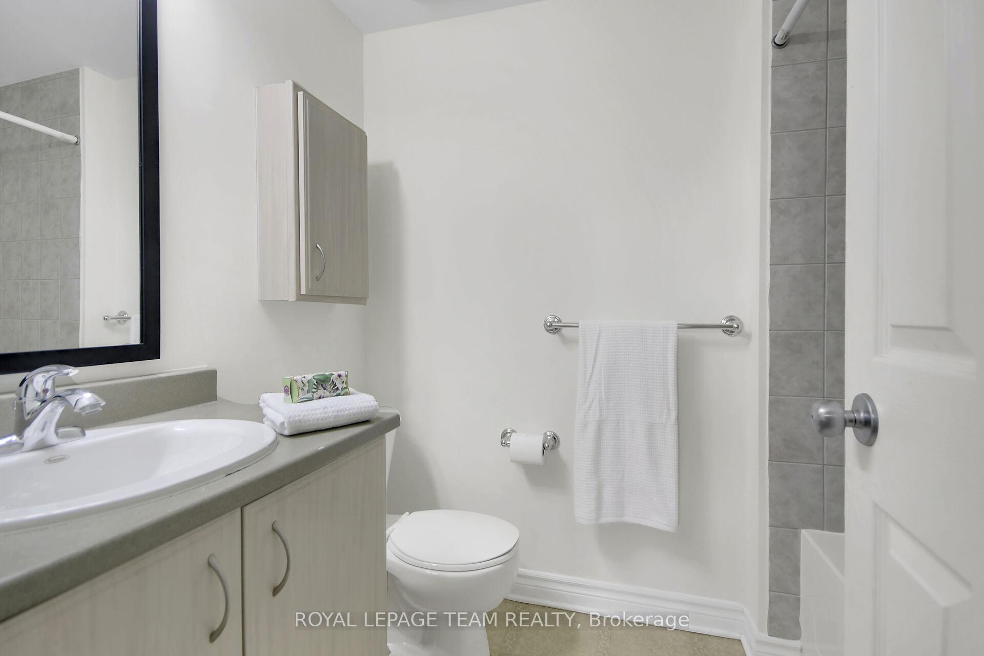 Photo 37 of Unit 15, 203 Paseo Private, Ottawa, Centrepointe — HOMEH