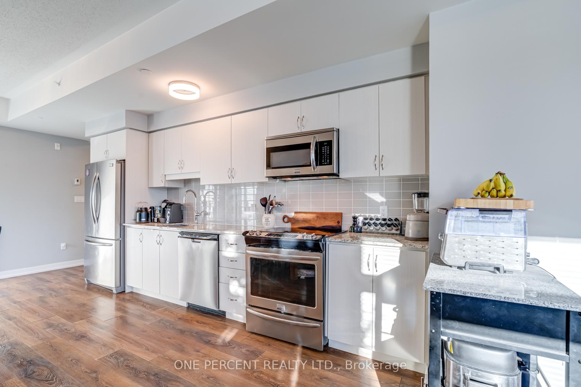 Photo 13 of Unit 112, 69 Boyne Street, New Tecumseth, Alliston — HOMEH