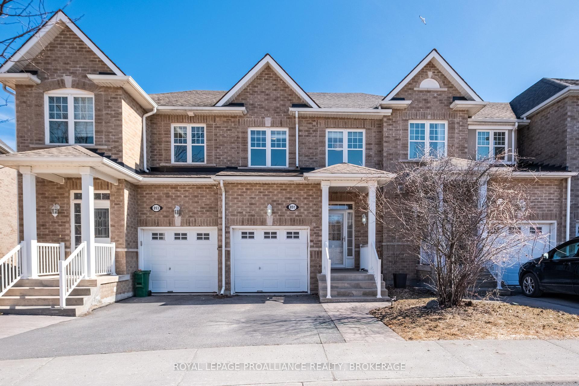 Front of 891 Newmarket Lane
