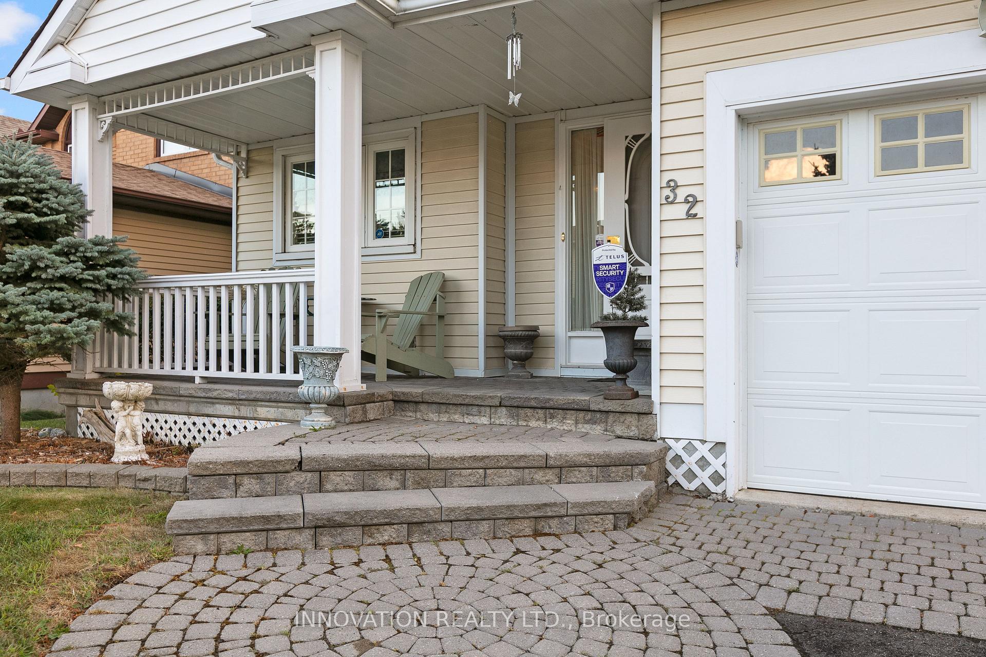Photo 3 of 32 Framingham Crescent, Ottawa, Barrhaven - Cedargrove/Fraserdale — HOMEH