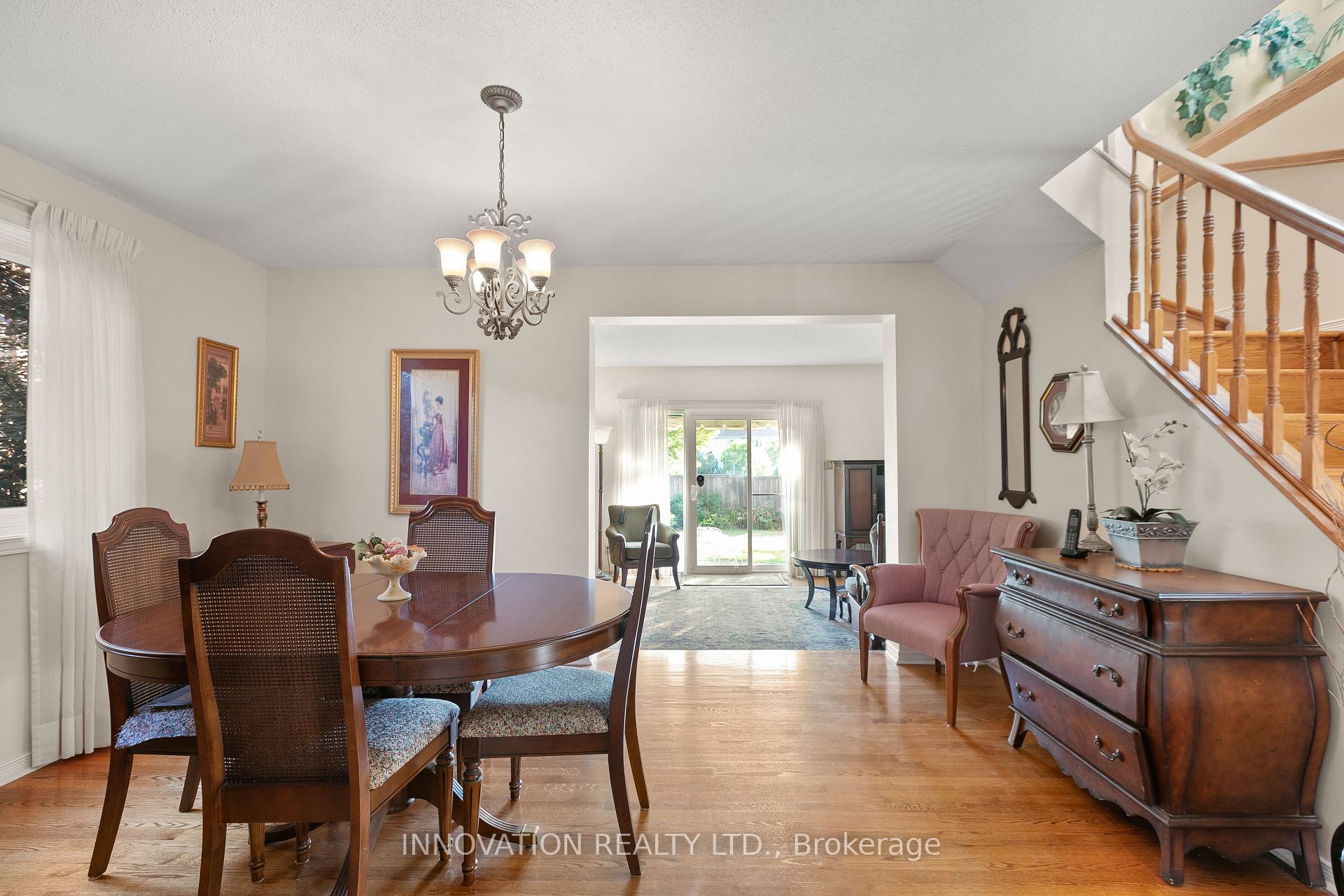Photo 5 of 32 Framingham Crescent, Ottawa, Barrhaven - Cedargrove/Fraserdale — HOMEH