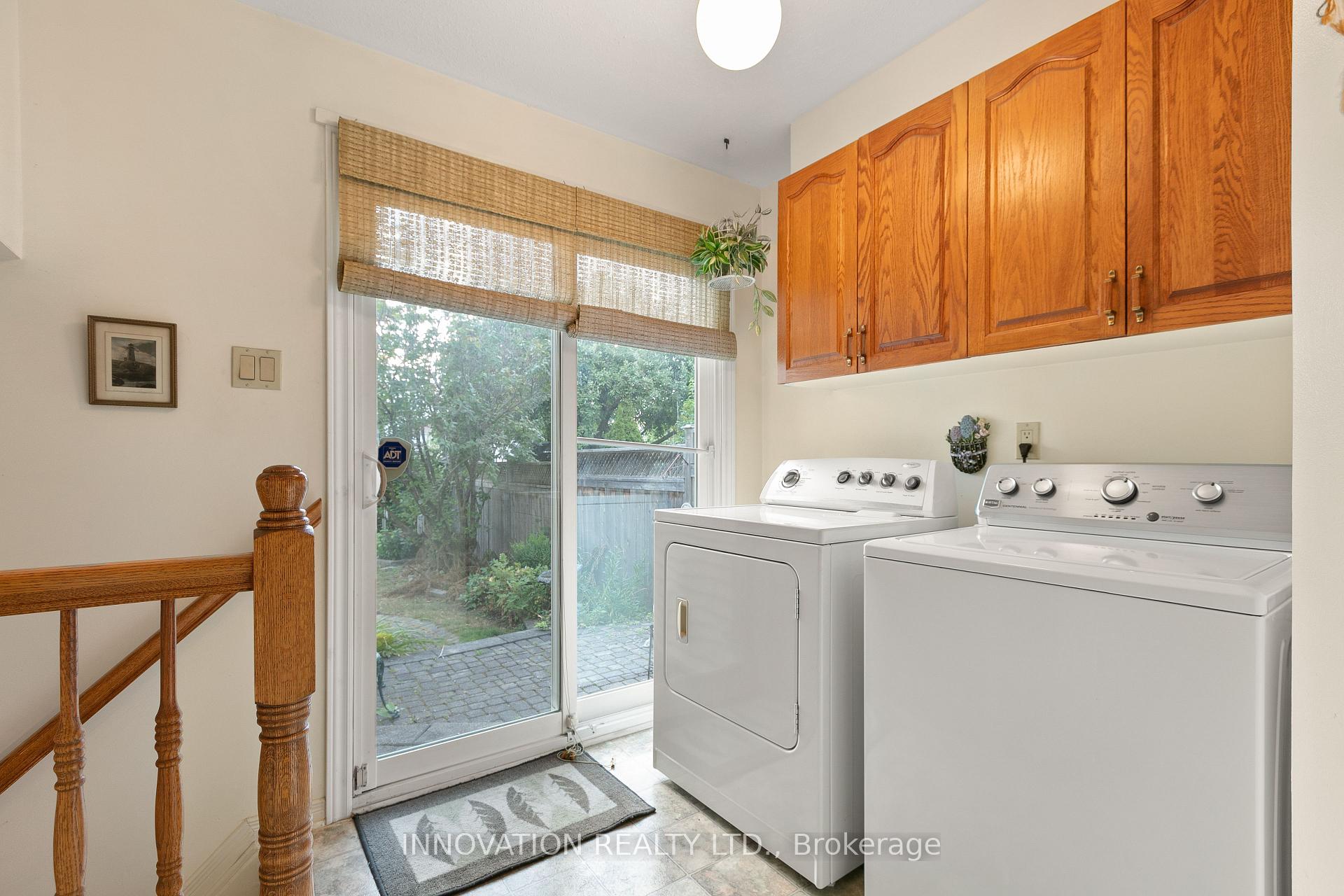 Photo 15 of 32 Framingham Crescent, Ottawa, Barrhaven - Cedargrove/Fraserdale — HOMEH