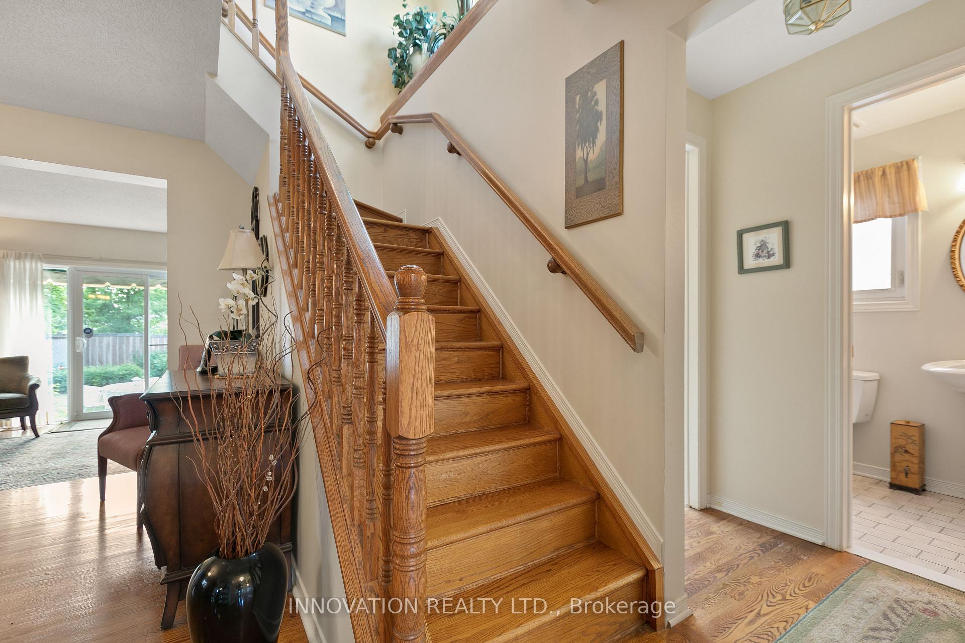 Photo 16 of 32 Framingham Crescent, Ottawa, Barrhaven - Cedargrove/Fraserdale — HOMEH