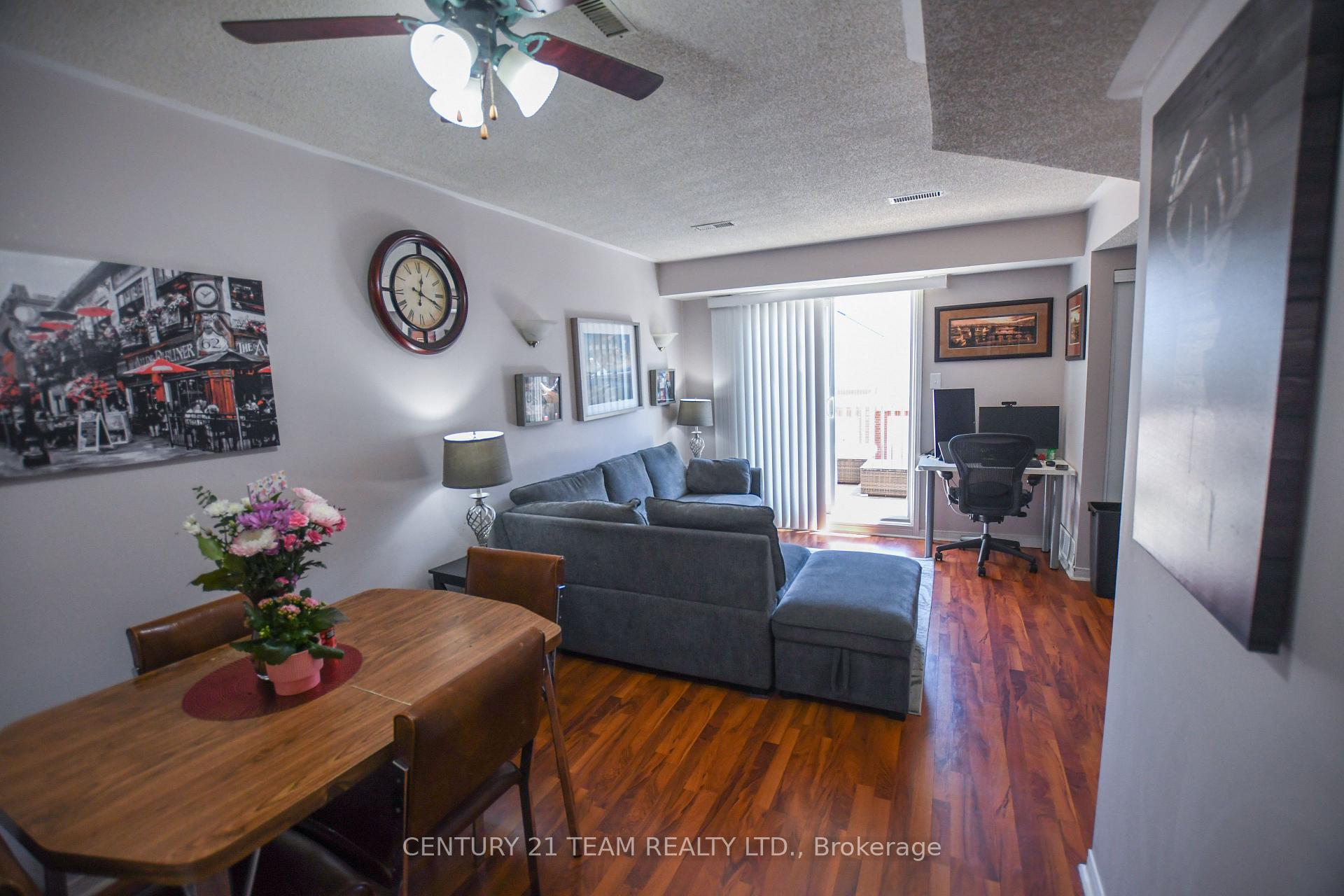 Photo 6 of 10A Wylie Circle, Halton Hills, Georgetown — HOMEH