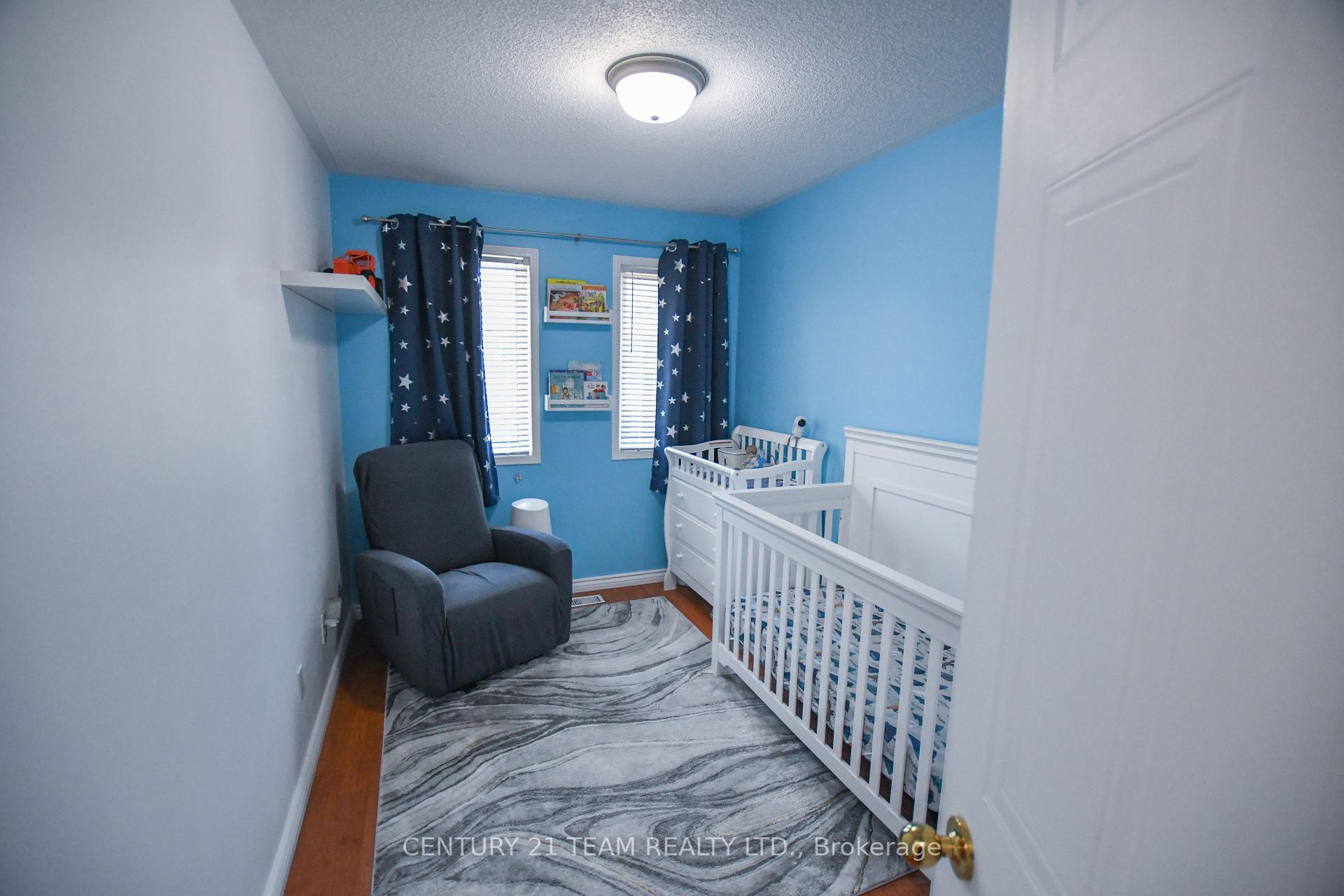 Photo 12 of 10A Wylie Circle, Halton Hills, Georgetown — HOMEH