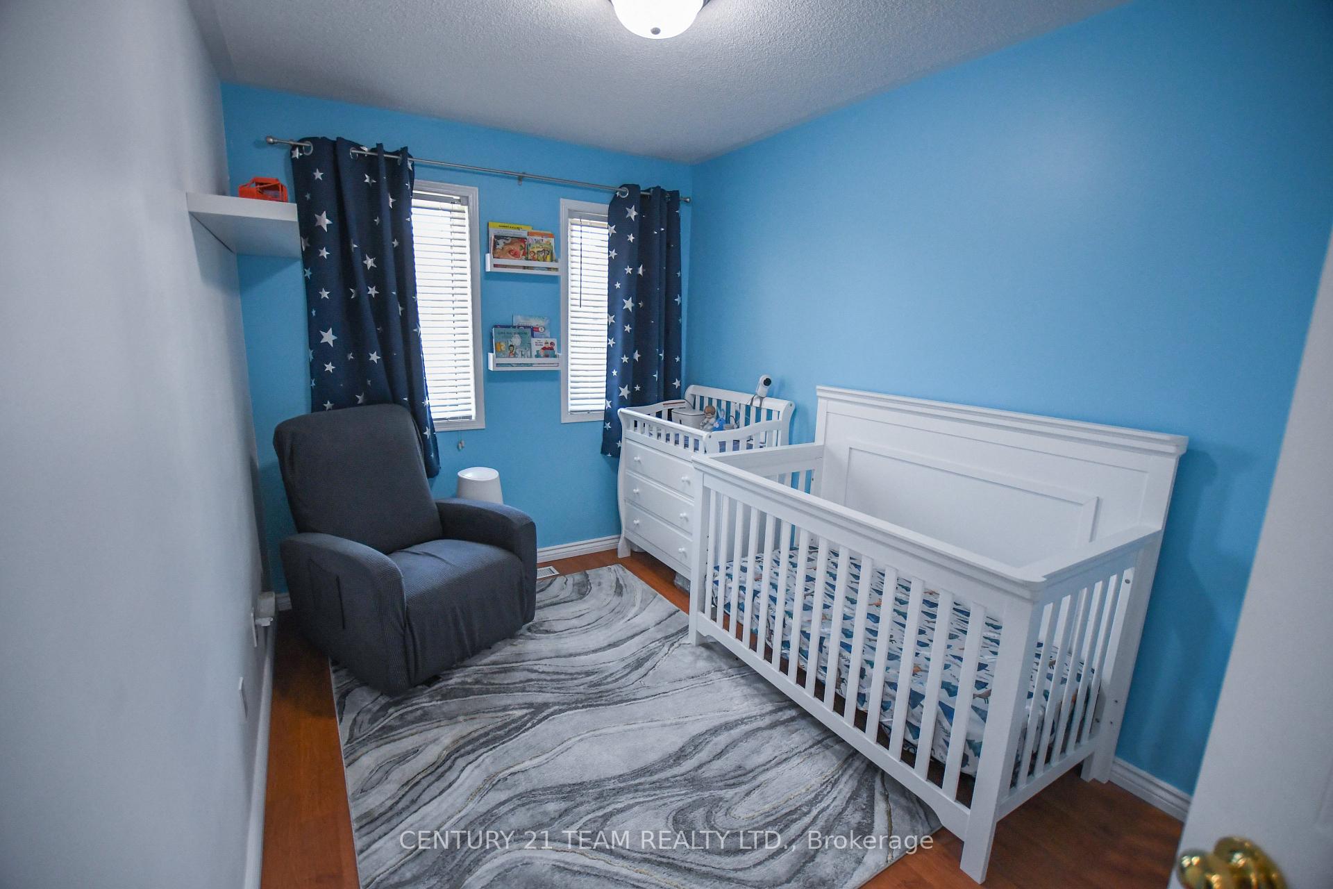 Photo 9 of 10A Wylie Circle, Halton Hills, Georgetown — HOMEH