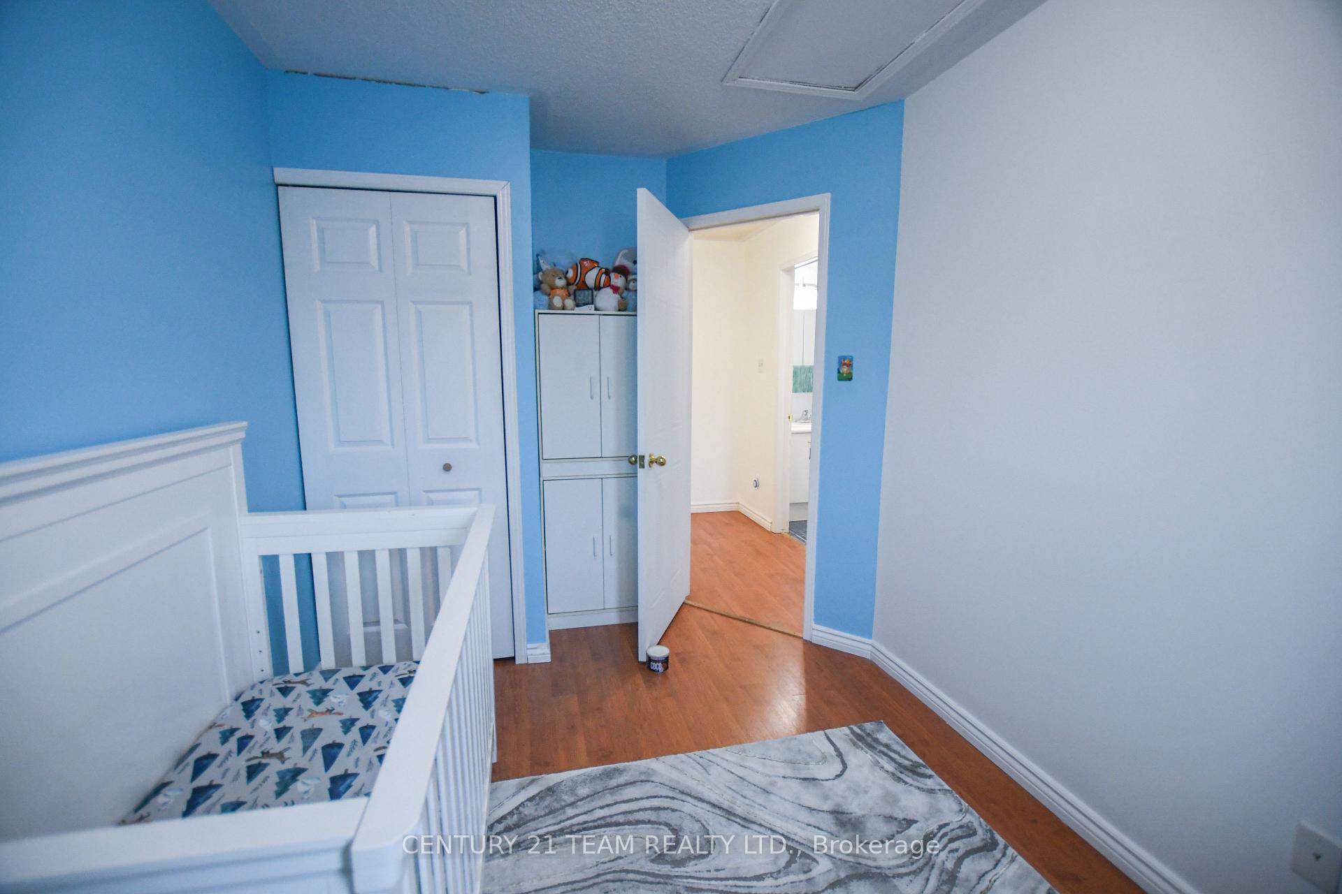 Photo 5 of 10A Wylie Circle, Halton Hills, Georgetown — HOMEH