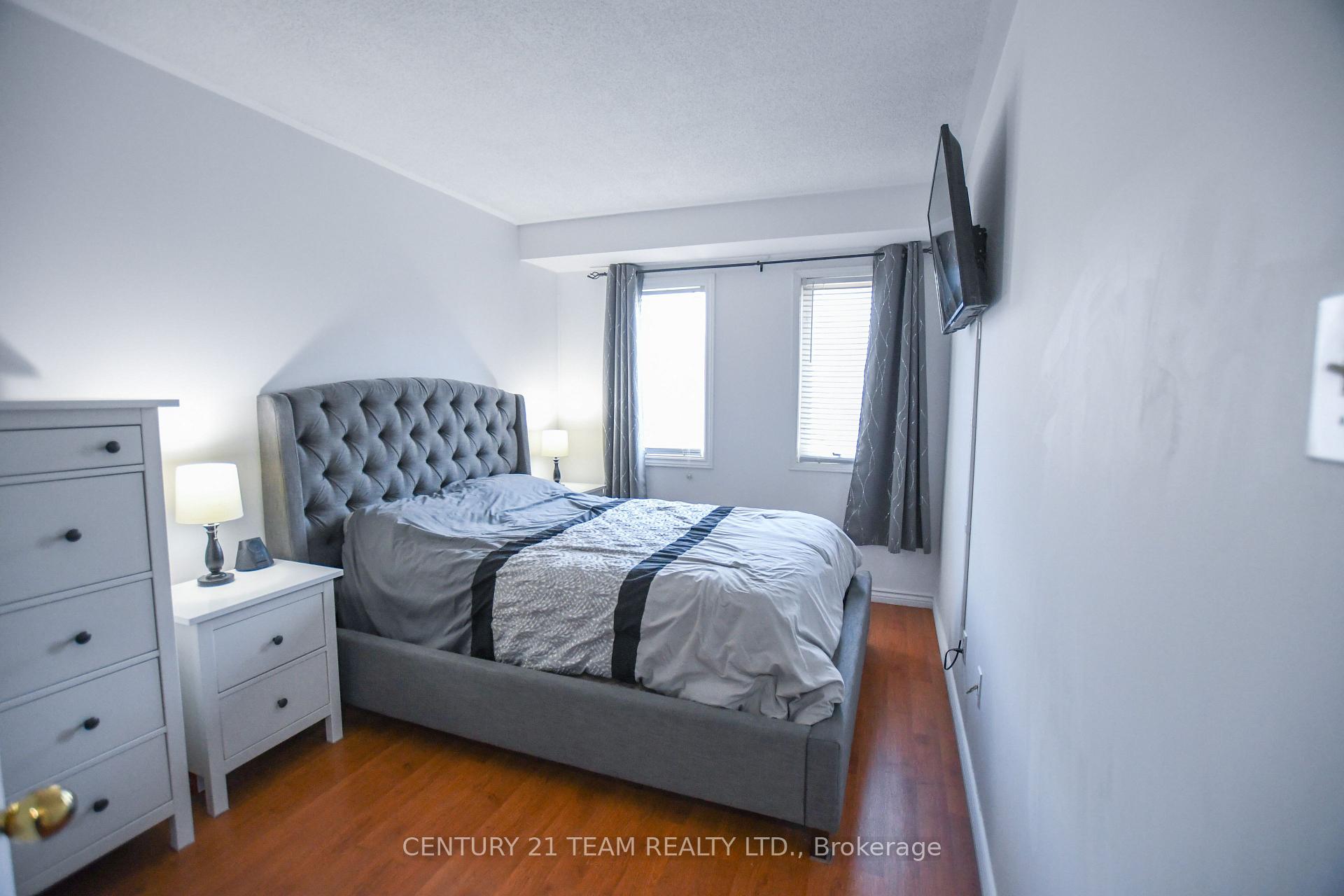 Photo 13 of 10A Wylie Circle, Halton Hills, Georgetown — HOMEH