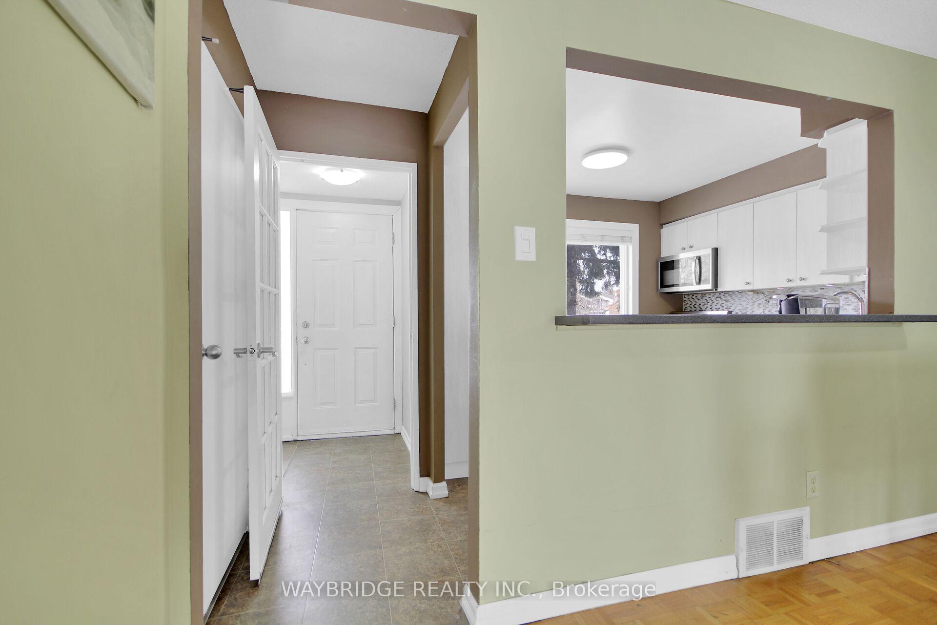 Photo 3 of 1635 Heatherington Road, Ottawa, Heron Gate/Industrial Park — HOMEH