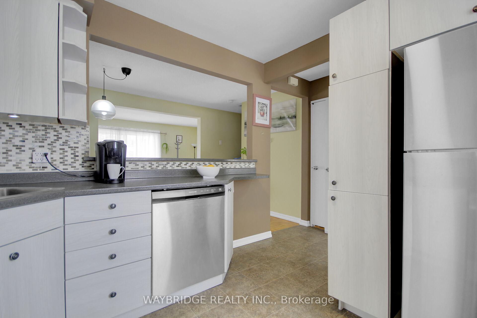 Photo 7 of 1635 Heatherington Road, Ottawa, Heron Gate/Industrial Park — HOMEH