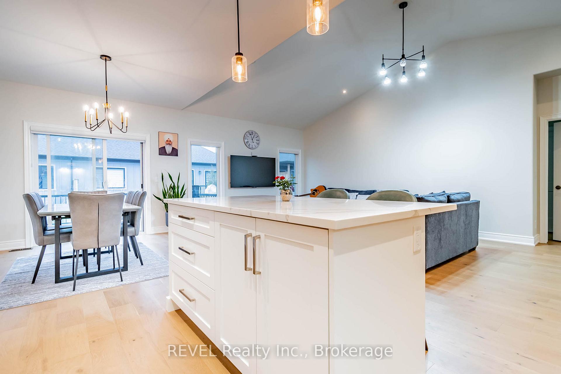 Photo 15 of Unit 16, 154 Port Robinson Road, Pelham, Fonthill — HOMEH