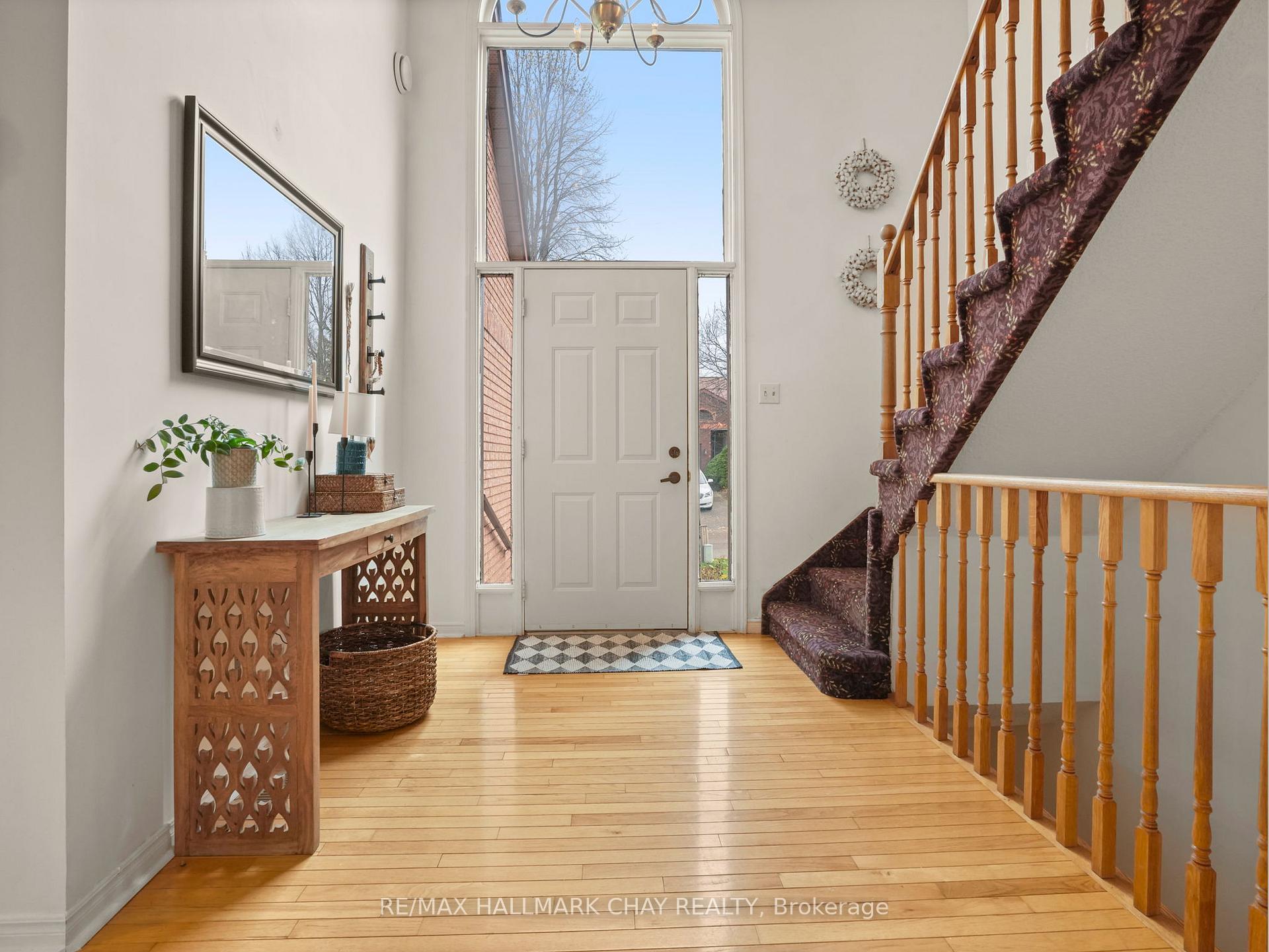Photo 6 of 61 Green Briar Road, New Tecumseth, Alliston — HOMEH