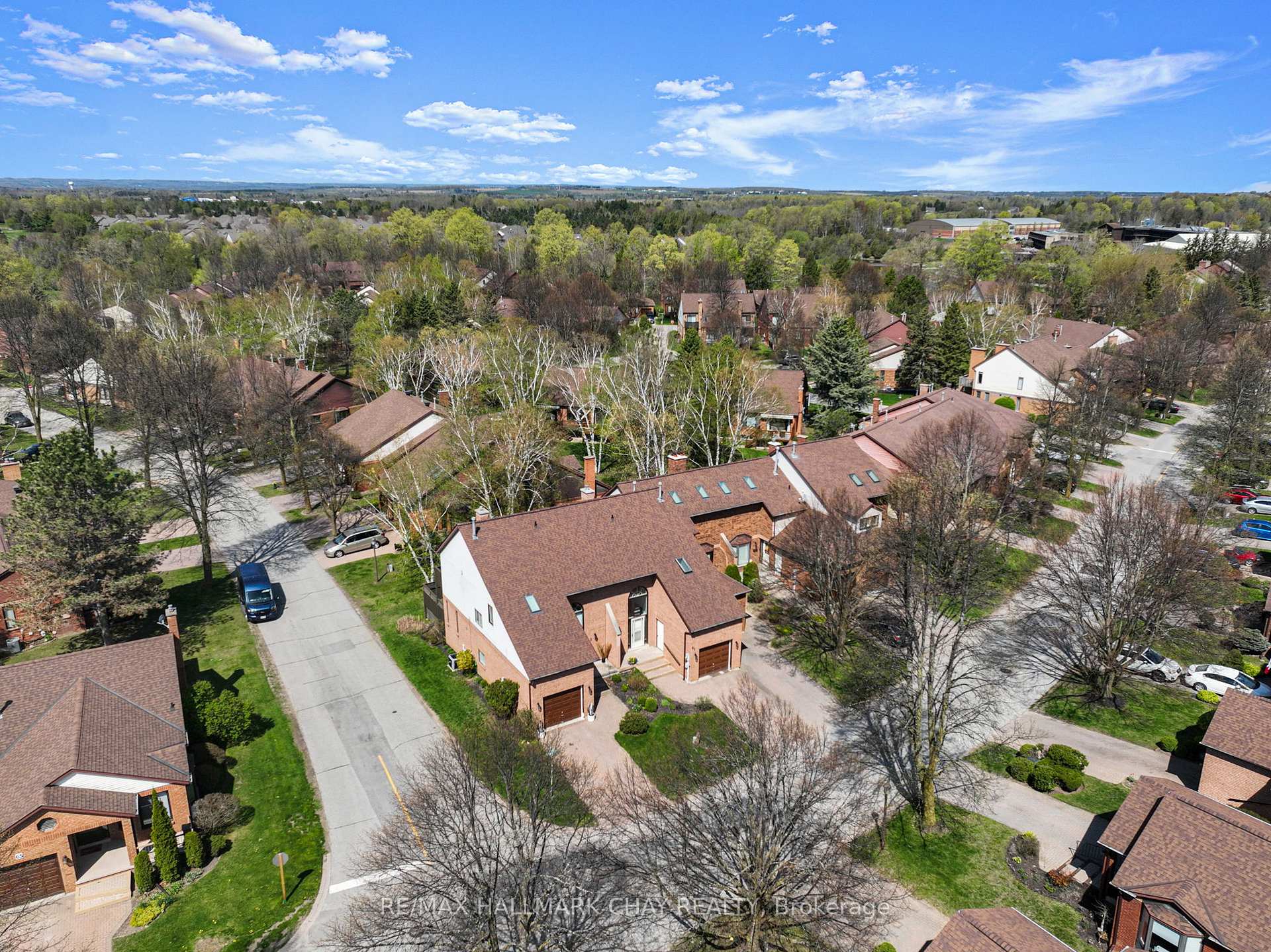 Photo 35 of 61 Green Briar Road, New Tecumseth, Alliston — HOMEH