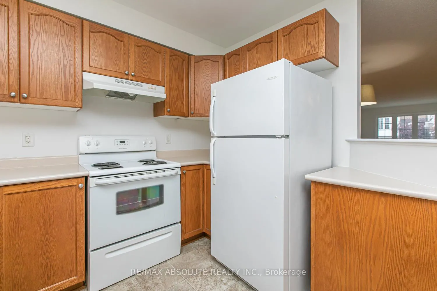 Photo 12 of 254 Gershwin Private, Ottawa, Westcliffe Estates — HOMEH