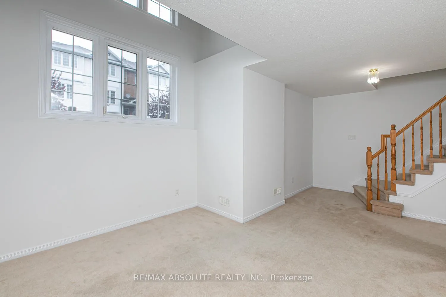 Photo 20 of 254 Gershwin Private, Ottawa, Westcliffe Estates — HOMEH