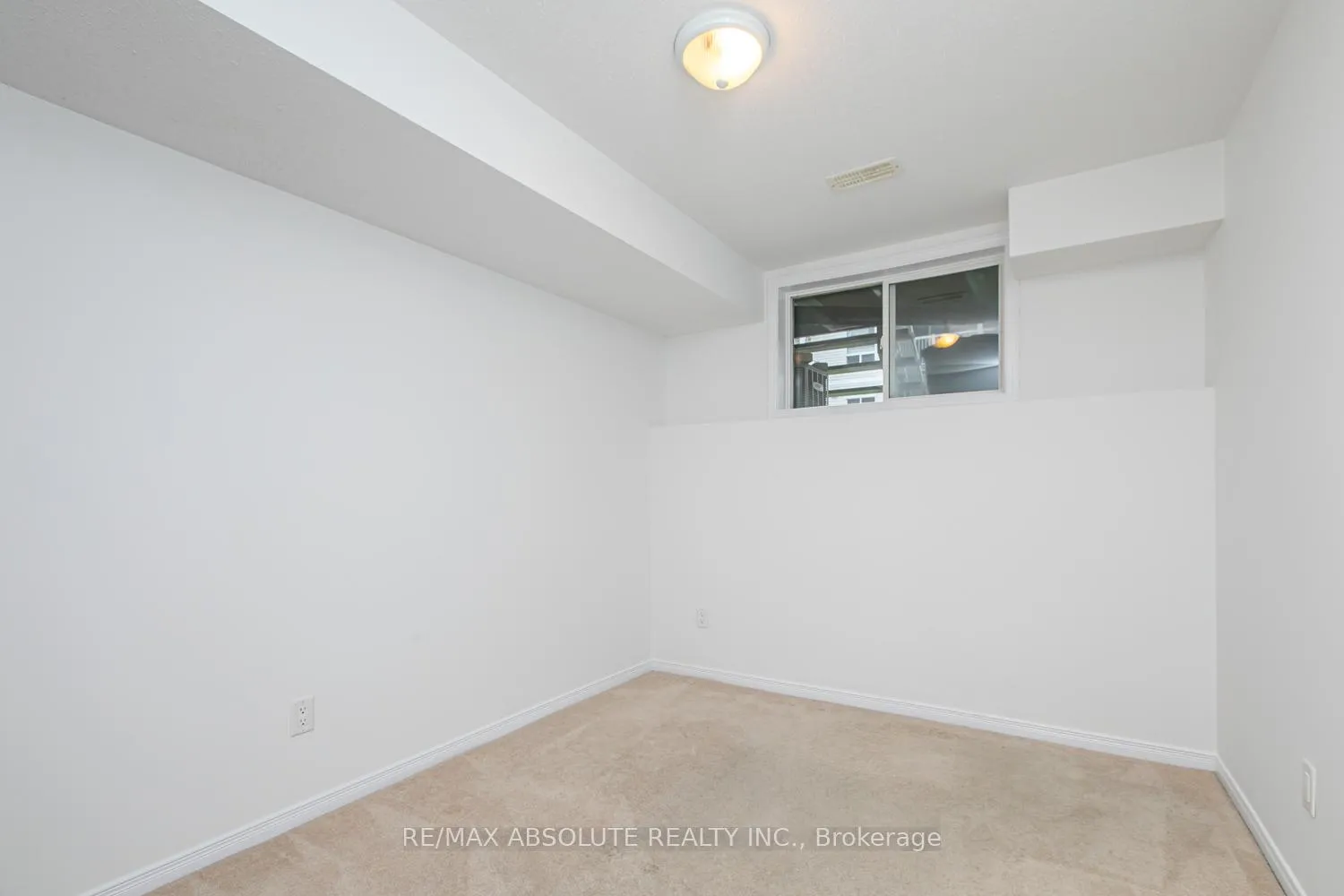 Photo 28 of 254 Gershwin Private, Ottawa, Westcliffe Estates — HOMEH