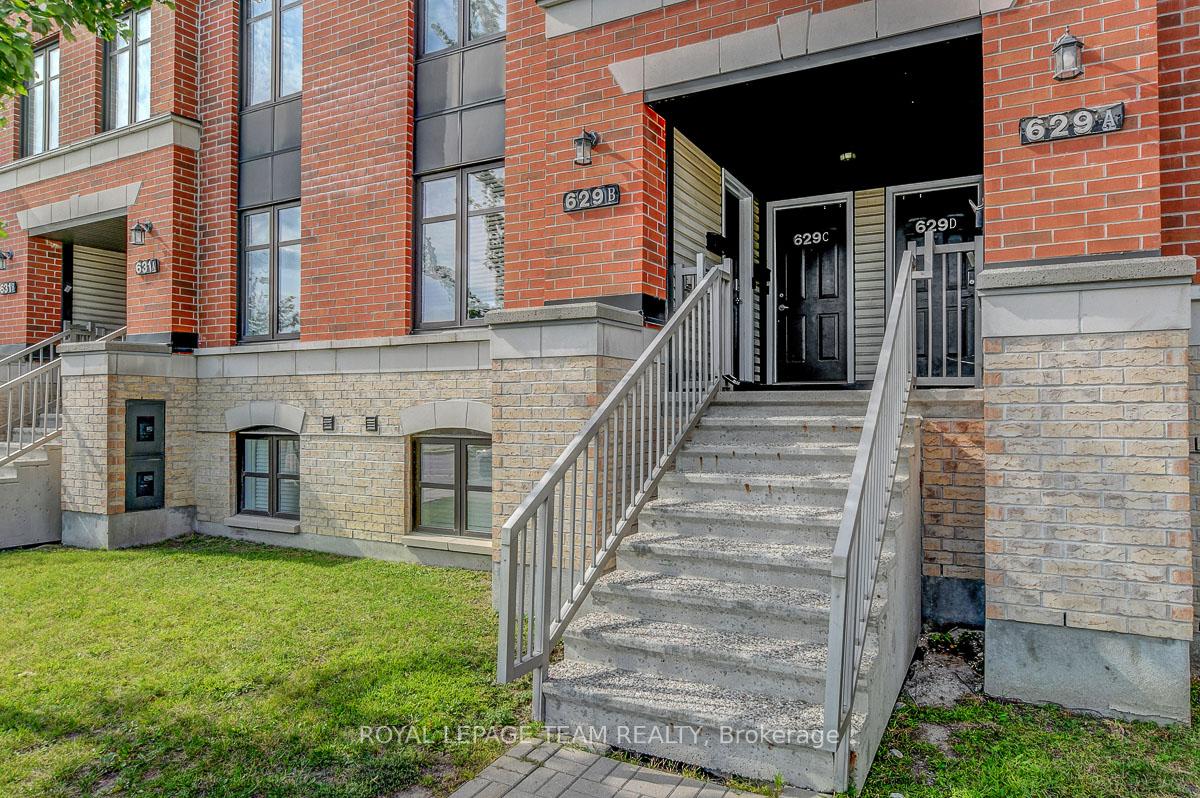 Photo 3 of Unit B, 629 Chapman Mills Drive, Ottawa, Barrhaven - Strandherd — HOMEH