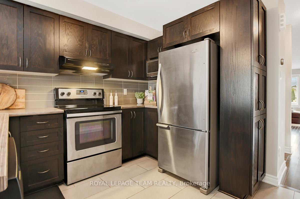 Photo 9 of Unit B, 629 Chapman Mills Drive, Ottawa, Barrhaven - Strandherd — HOMEH
