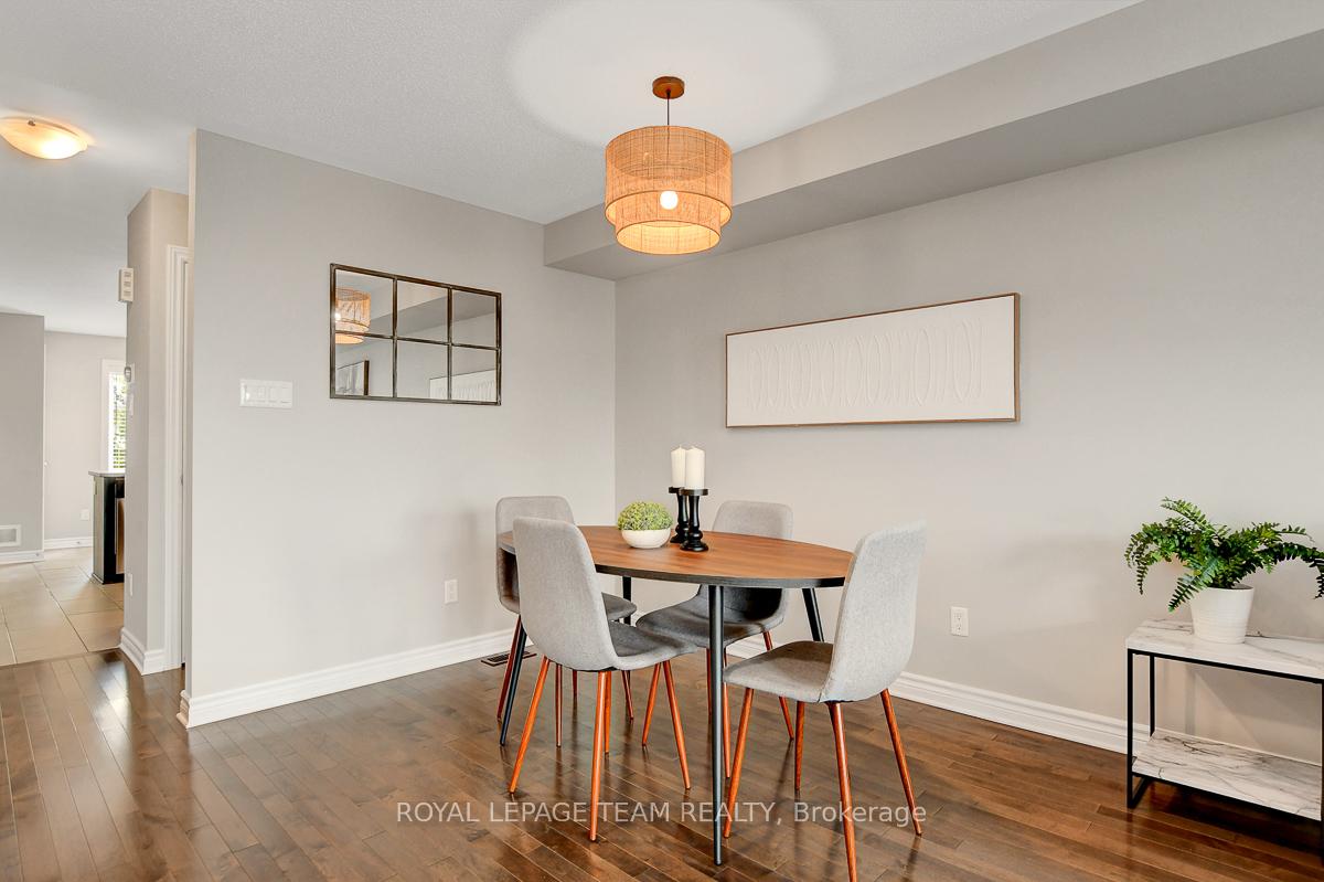 Photo 15 of Unit B, 629 Chapman Mills Drive, Ottawa, Barrhaven - Strandherd — HOMEH