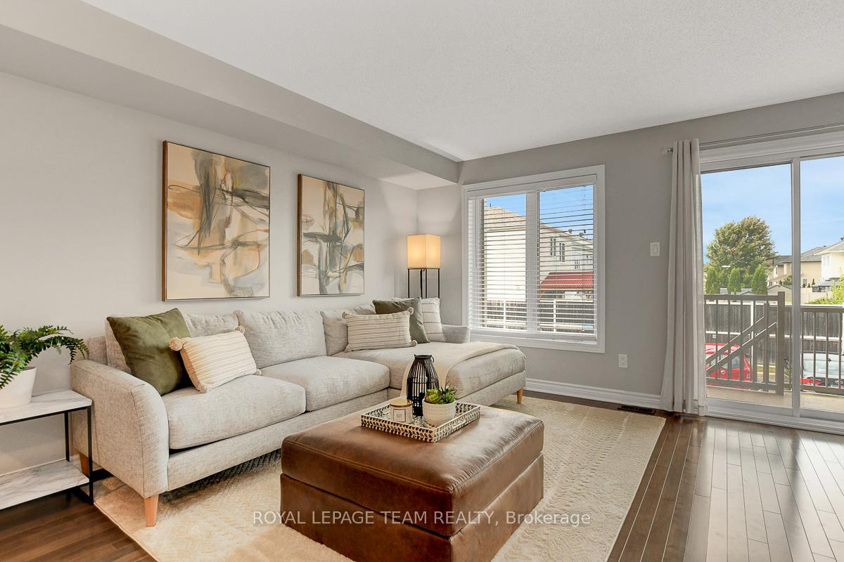 Photo 16 of Unit B, 629 Chapman Mills Drive, Ottawa, Barrhaven - Strandherd — HOMEH
