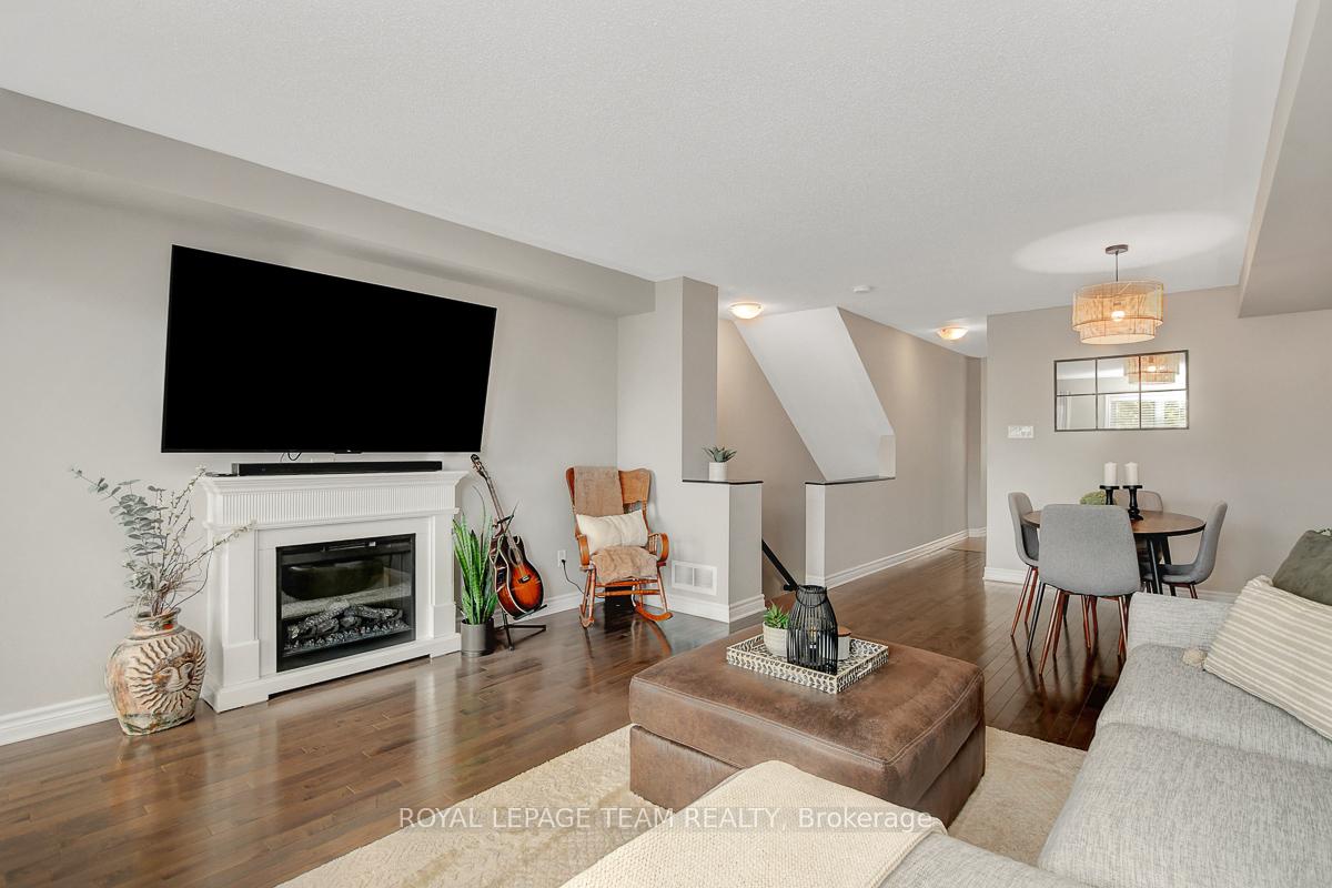 Photo 18 of Unit B, 629 Chapman Mills Drive, Ottawa, Barrhaven - Strandherd — HOMEH