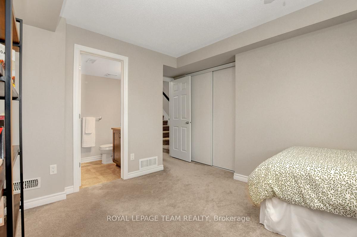 Photo 28 of Unit B, 629 Chapman Mills Drive, Ottawa, Barrhaven - Strandherd — HOMEH
