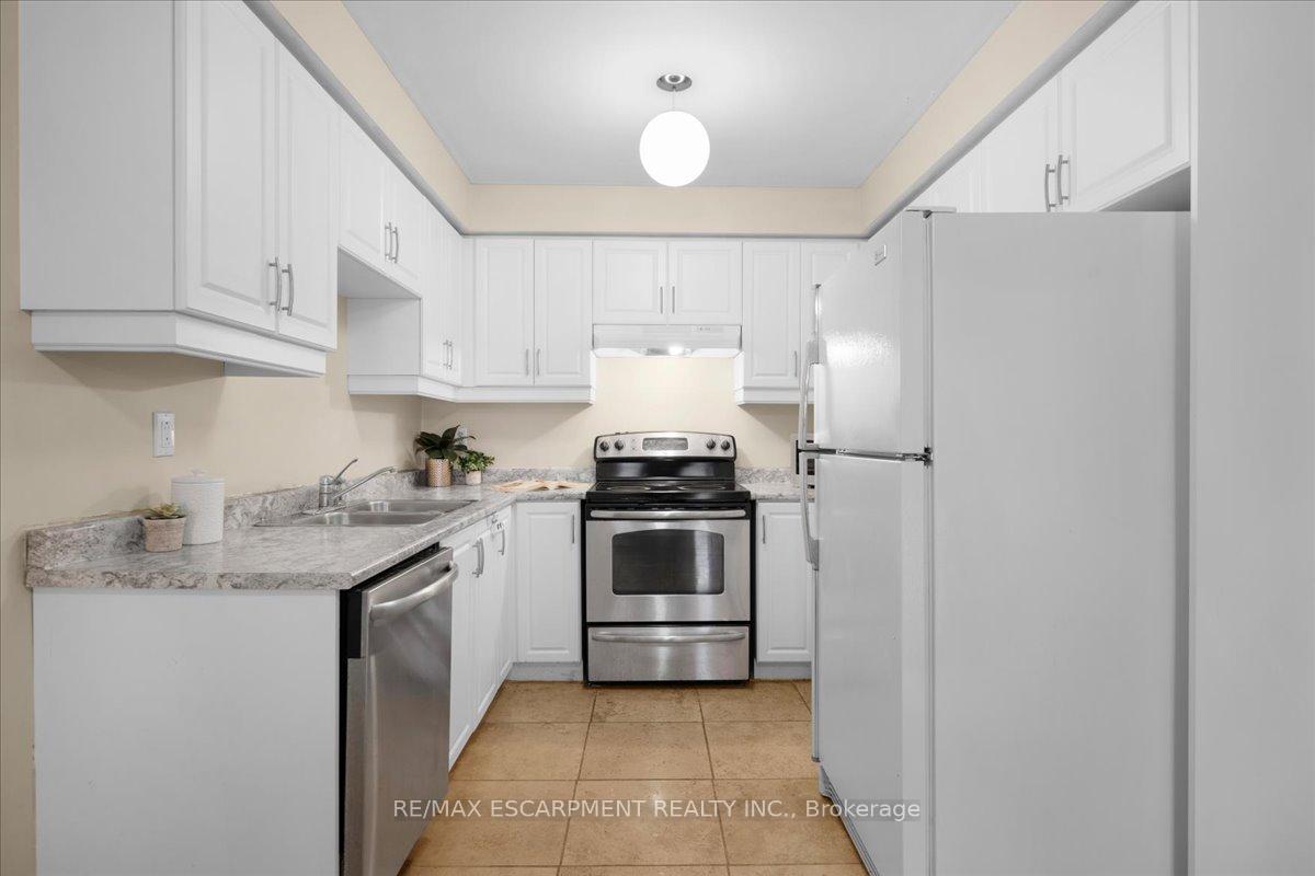 Photo 13 of Unit 58, 11 Pirie Drive, Hamilton, Dundas — HOMEH