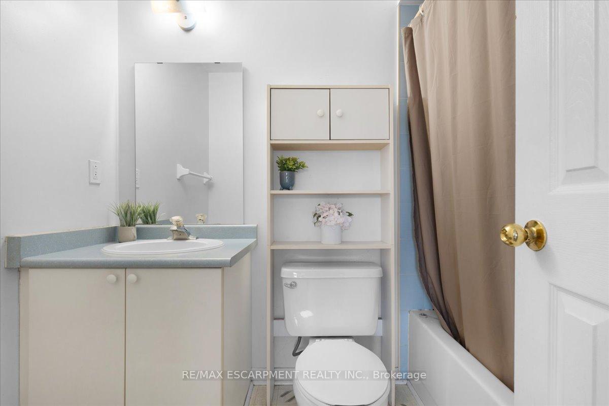 Photo 21 of Unit 58, 11 Pirie Drive, Hamilton, Dundas — HOMEH