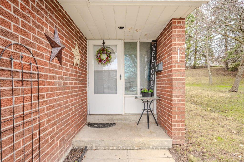 Photo 5 of Unit 26, 16 Hadati Road, Guelph, Grange Road — HOMEH