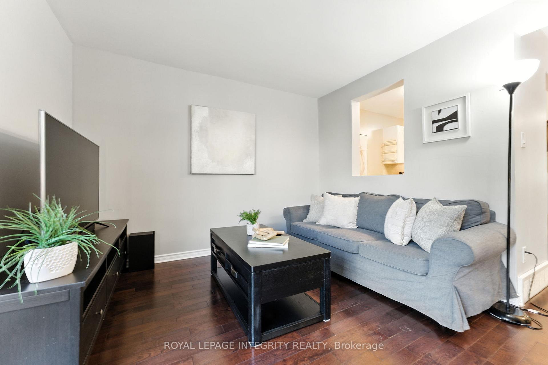 Photo 12 of 1 Baneberry Crescent, Ottawa, Kanata - Glencairn/Hazeldean — HOMEH