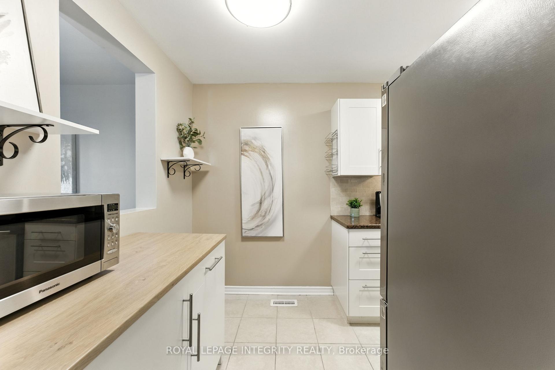 Photo 16 of 1 Baneberry Crescent, Ottawa, Kanata - Glencairn/Hazeldean — HOMEH