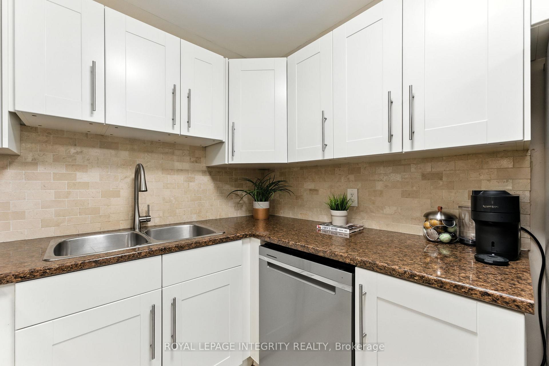 Photo 20 of 1 Baneberry Crescent, Ottawa, Kanata - Glencairn/Hazeldean — HOMEH